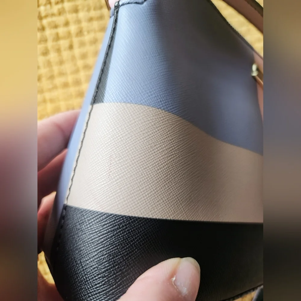 EUC Kate Spade “Newbury Lane” Saffiano leather colorblock crossbody bag - Picture 9 of 9